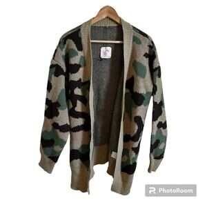 Bling women's‎ sweater large NWT camo